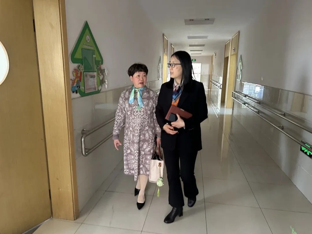 打造精彩活动，促进学生深度学习——南京师范大学相城实验幼儿园园长徐春燕来校交流指导