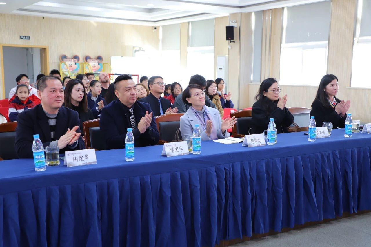 用关怀奏响爱的共鸣曲——致公党、苏城外国语学校师生走进吴中特校